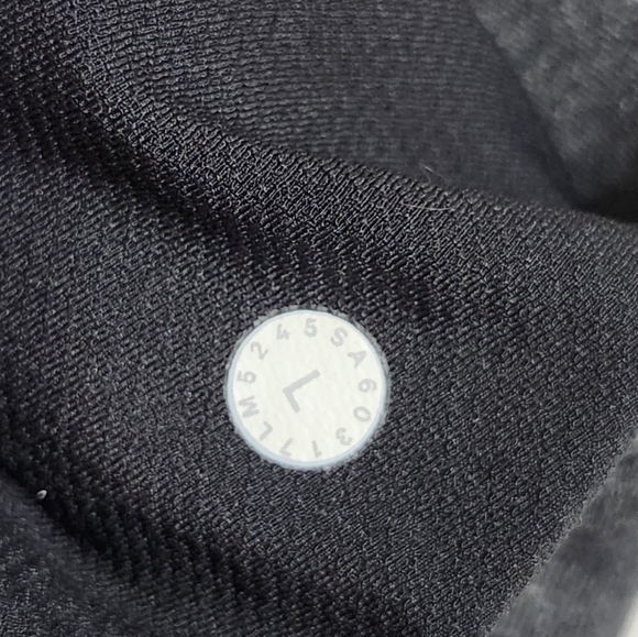 Great Condition, Men's Gray Lululemon Workout/lounge Sweat pants. Size Large. - Picture 4 of 13